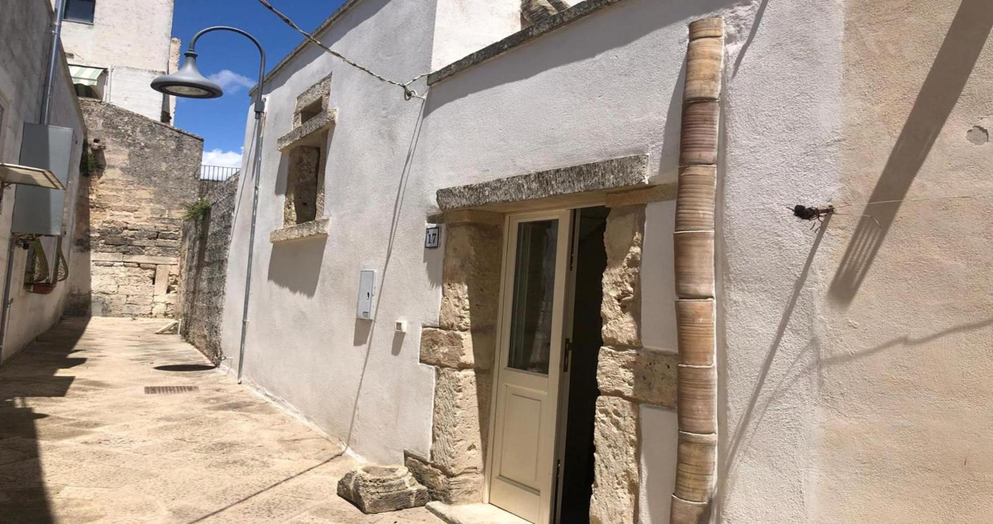 Odegos Monolocali Vico Sant'Antonio Vila Carpignano Salentino Exterior foto