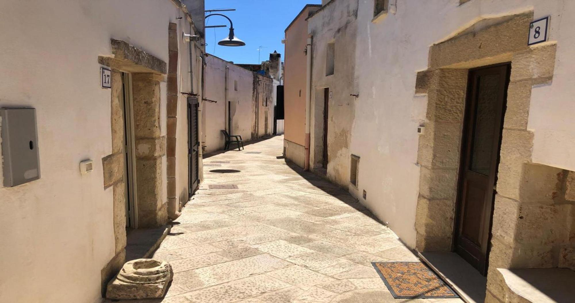Odegos Monolocali Vico Sant'Antonio Vila Carpignano Salentino Exterior foto