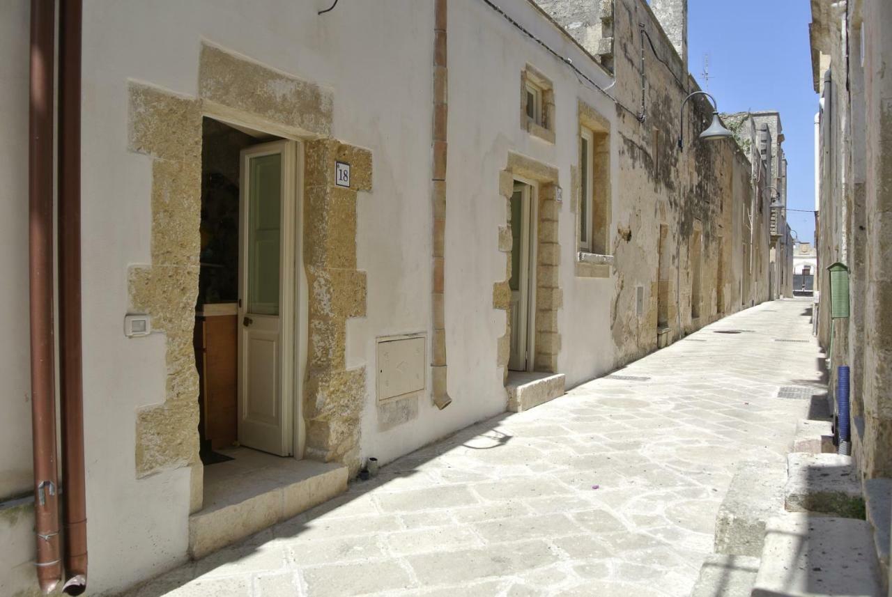 Odegos Monolocali Vico Sant'Antonio Vila Carpignano Salentino Exterior foto